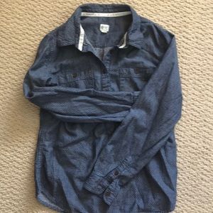 Tom’s Button Down Shirt 👕